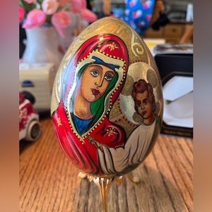 Vintage Hand-Painted Russian Orthodox Icon Wooden Egg Mary & Jesus 1995